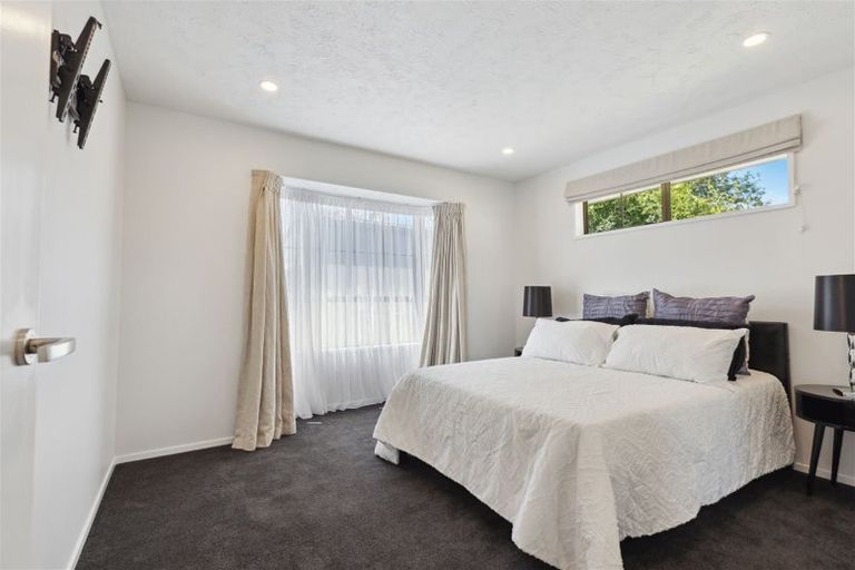 Photo of property in 58 Palatine Terrace, Saint Martins, Christchurch, 8022