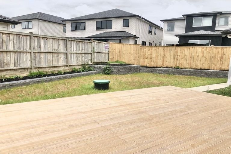Photo of property in 60 Hikuawa Road, Flat Bush, Auckland, 2019