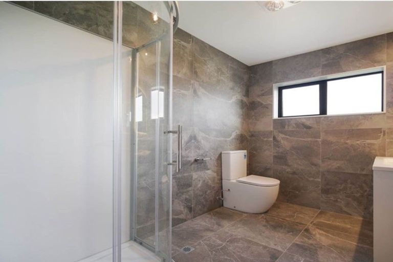 Photo of property in 2 Faithful Drive, Karaka, 2113