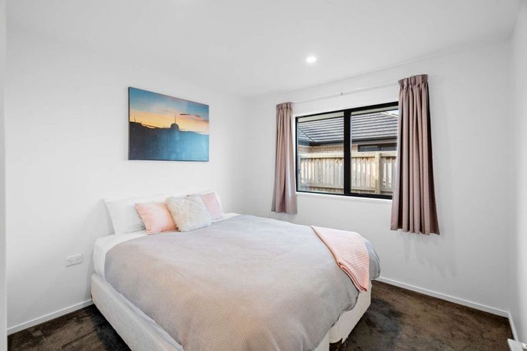 Photo of property in 20 Pallid Green, Rolleston, 7615