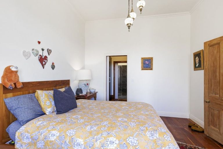 Photo of property in 18 Mitchell Street, Brooklyn, Wellington, 6021