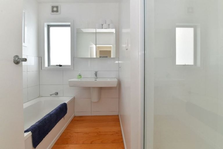 Photo of property in 5 Norfolk Road, Stanmore Bay, Whangaparaoa, 0932