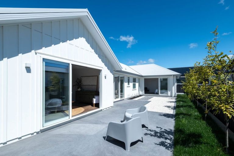 Photo of property in 99 Brookvale Road, Havelock North, 4130