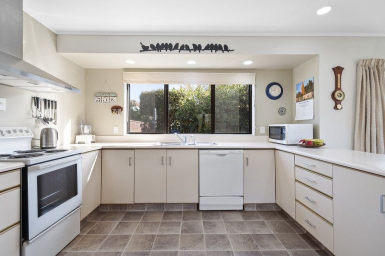 Photo of property in 3 Hau Whiti Place, Kimbolton, 4774