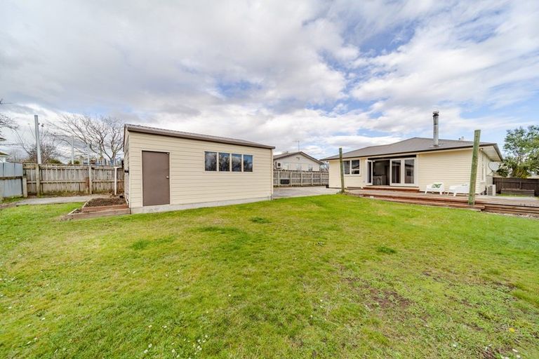 Photo of property in 12 Lake View Road, Waipukurau, 4200