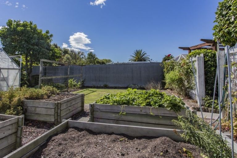 Photo of property in 6 Geddis Street, Rangiora, 7400
