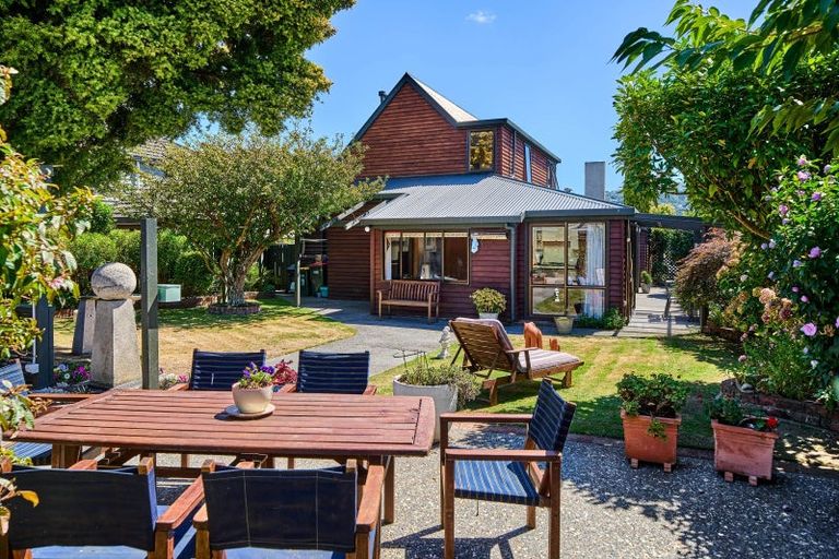 Photo of property in 70 Hautana Street, Woburn, Lower Hutt, 5010