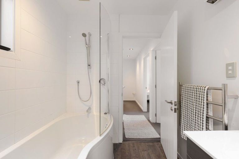 Photo of property in 4b De La Mare Place, Frankton, Queenstown, 9300