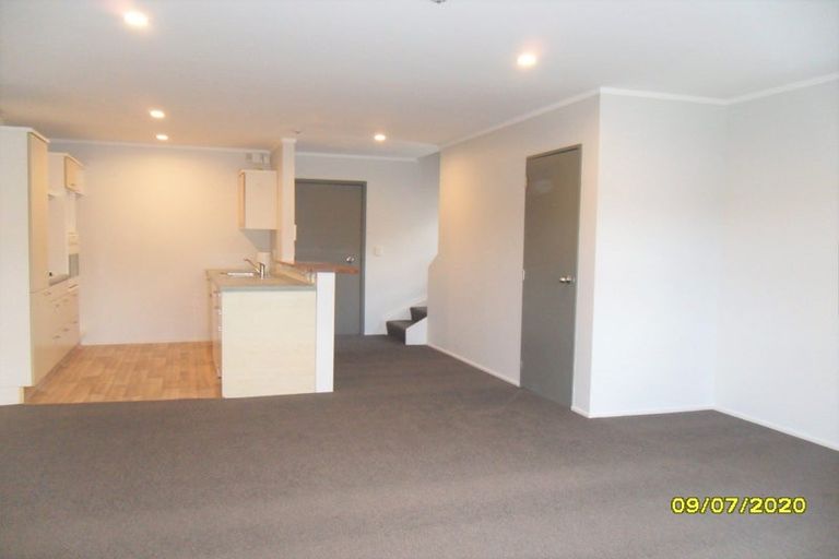 Photo of property in 8 Girton Terrace, Mount Cook, Wellington, 6021