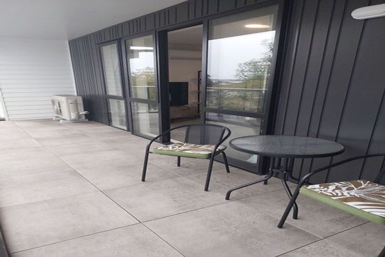 Photo of property in 3/11 Carlos Drive, Flat Bush, Auckland, 2016