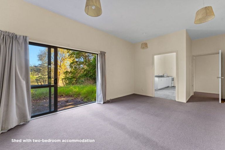 Photo of property in 200 Awa Road, Kumeu, 0891