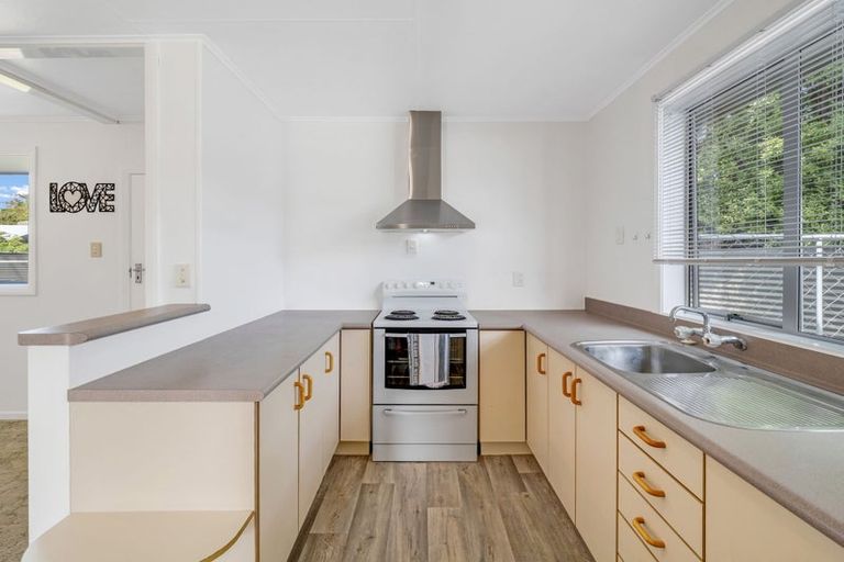 Photo of property in 15 Miles Place, Awapuni, Palmerston North, 4412