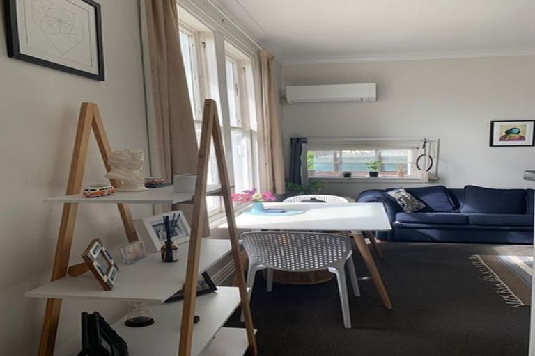 Photo of property in 3 Mckenzie Terrace, Te Aro, Wellington, 6011