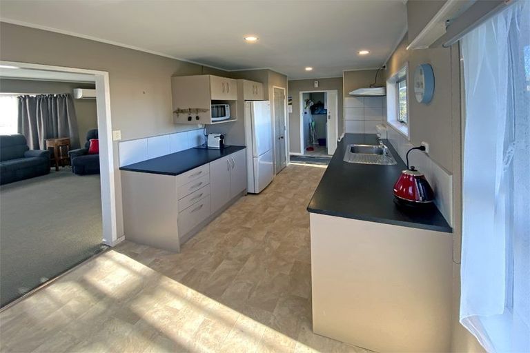 Photo of property in 23 Pohutukawa Drive, Owhata, Rotorua, 3010