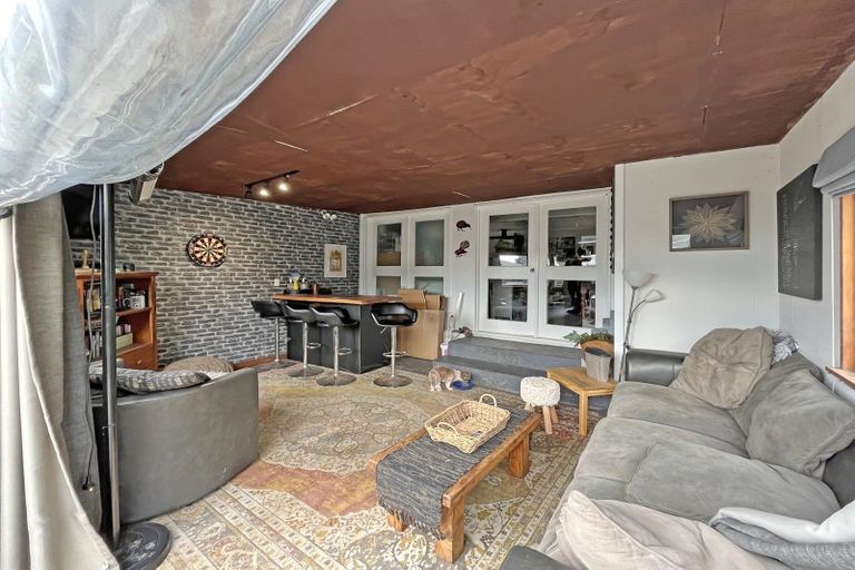 Photo of property in 49 Milson Line, Milson, Palmerston North, 4414