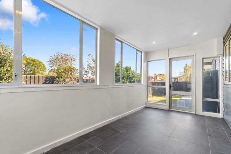 Photo of property in 87 Wairakei Road, Bryndwr, Christchurch, 8053