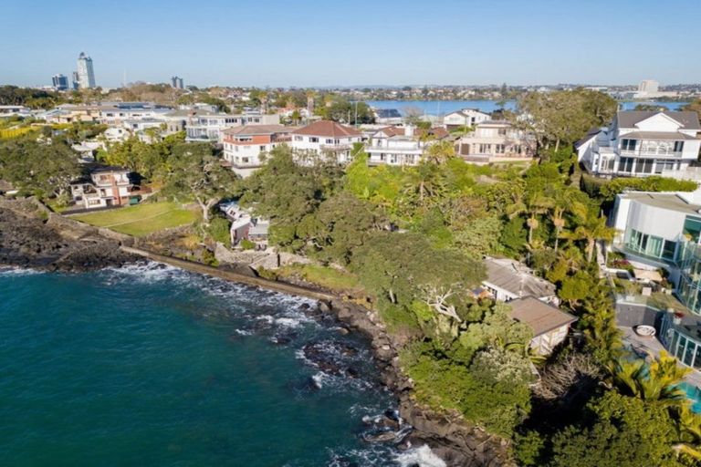 Photo of property in 7 Kitchener Road, Takapuna, Auckland, 0622