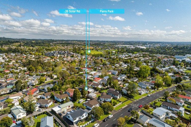 Photo of property in 39 Solar Road, Glen Eden, Auckland, 0602