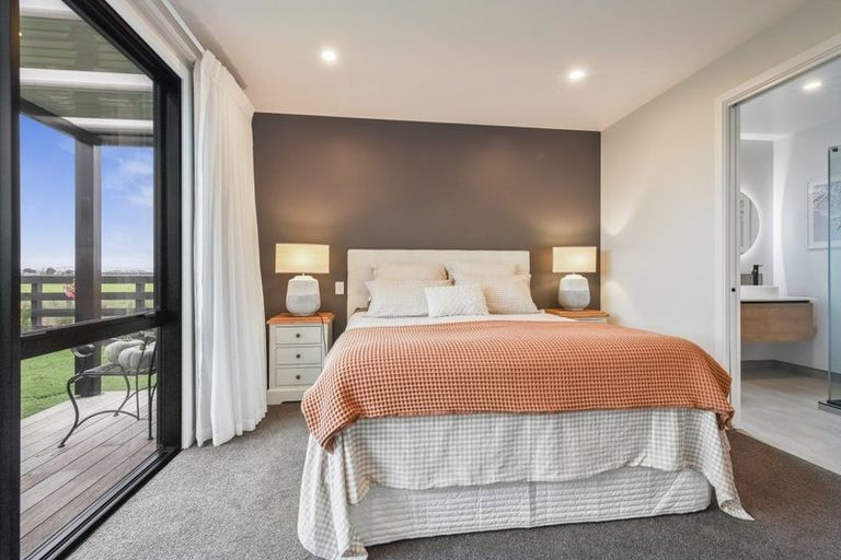 Photo of property in 18 Ellmers Street, Woodend, 7691