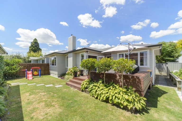 Photo of property in 22 Akaroa Avenue, Awapuni, Palmerston North, 4412