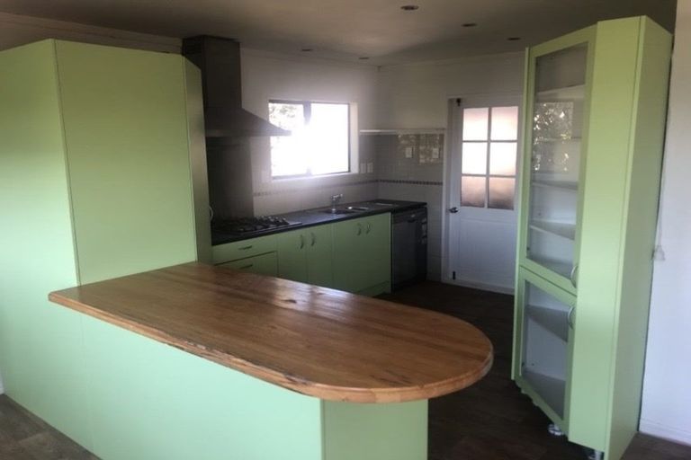 Photo of property in 8 The Anchorage, Whitby, Porirua, 5024