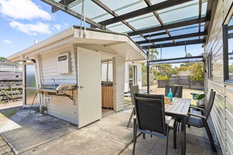 Photo of property in 19 Mccormick Place, Pauanui, Hikuai, 3579