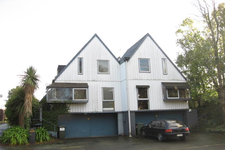 Photo of property in 69 Innes Road, St Albans, Christchurch, 8052