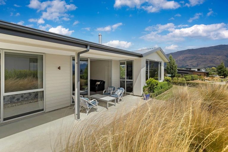 Photo of property in Kamahi Street, Wanaka, 9305