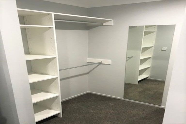 Photo of property in 37 Riverglade Parkway, Te Atatu South, Auckland, 0610