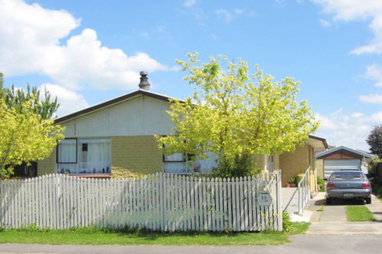 Photo of property in 33 Martyn Street, Rangiora, 7400
