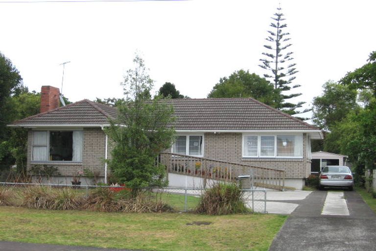 Photo of property in 48 Lancaster Road, Beach Haven, Auckland, 0626