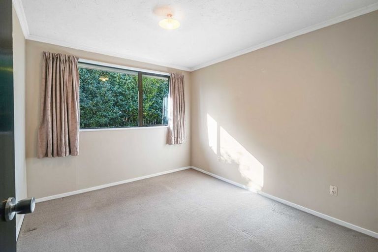 Photo of property in 10 Awatea Road, Hornby, Christchurch, 8042
