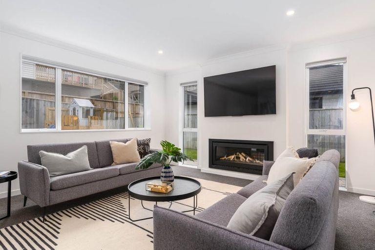 Photo of property in 119 Melksham Drive, Churton Park, Wellington, 6037