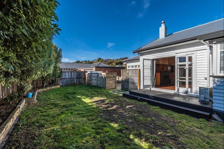 Photo of property in 13 Kowhai Terrace, Saint Martins, Christchurch, 8022