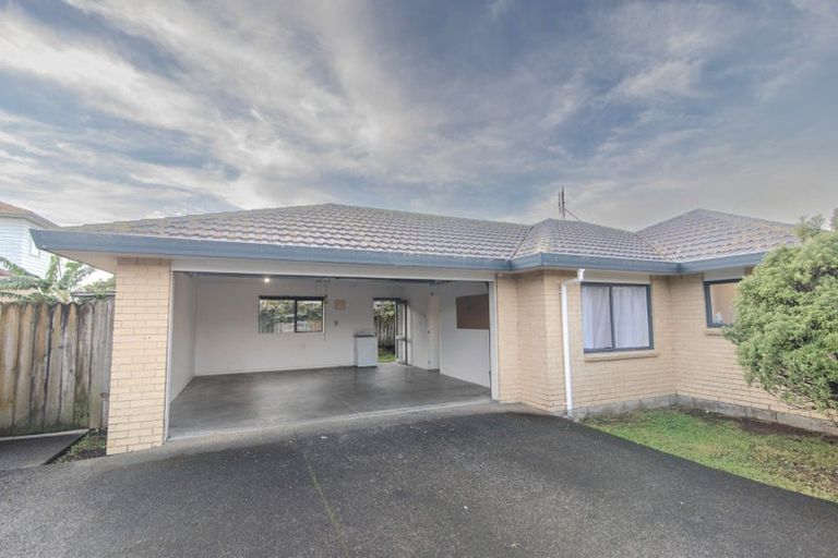 Photo of property in 1/24 Sturdee Road, Manurewa, Auckland, 2102