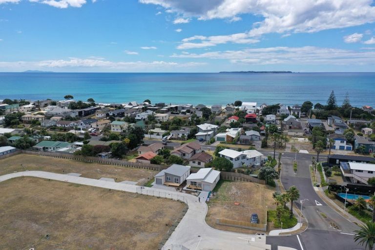 Photo of property in 73 Riley Crescent, Papamoa Beach, 3118
