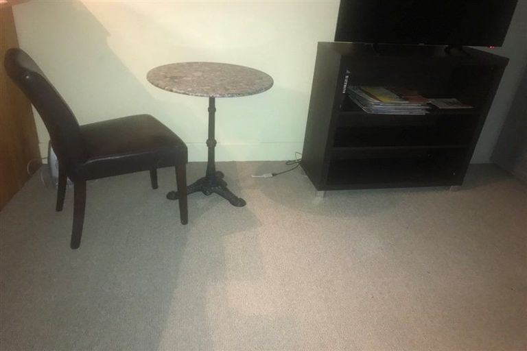 Photo of property in St Pauls Apartments, 57/43u Mulgrave Street, Thorndon, Wellington, 6011