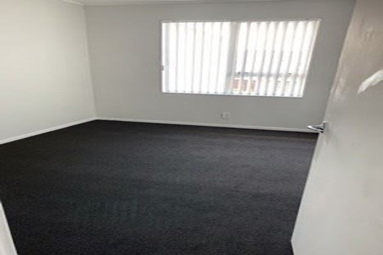 Photo of property in 13 Funnell Place, Manurewa, Auckland, 2102