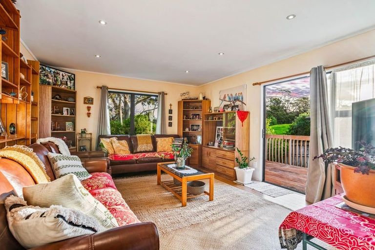 Photo of property in 101 West Harbour Drive, West Harbour, Auckland, 0618