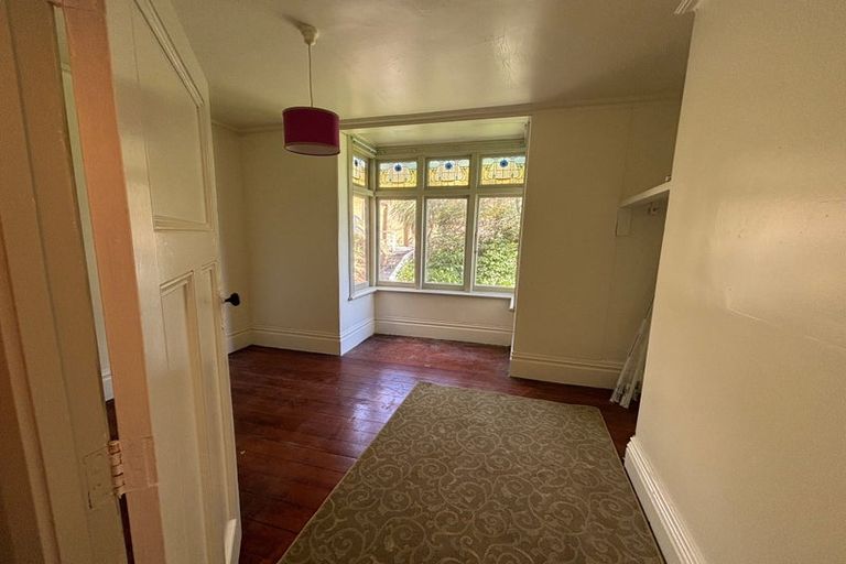 Photo of property in 21 Grass Street, Roseneath, Wellington, 6011