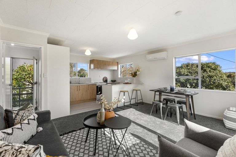 Photo of property in 25 Tawa Road, Te Atatu Peninsula, Auckland, 0610