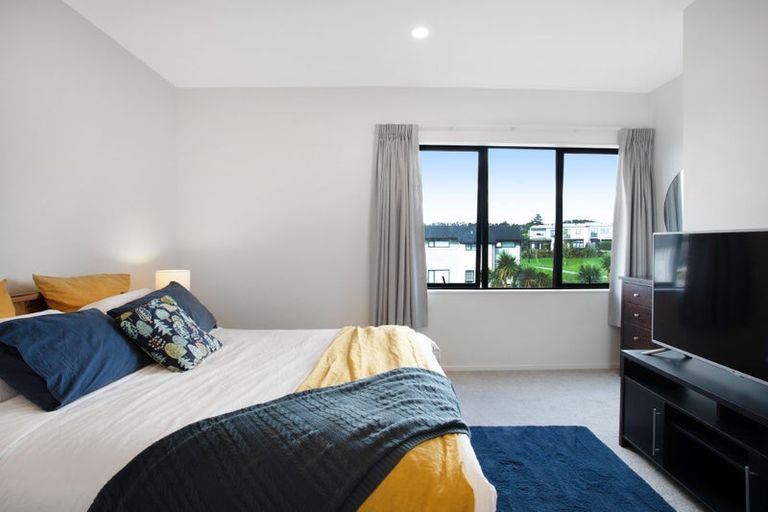 Photo of property in 7b Podgora Avenue, Kumeu, 0810