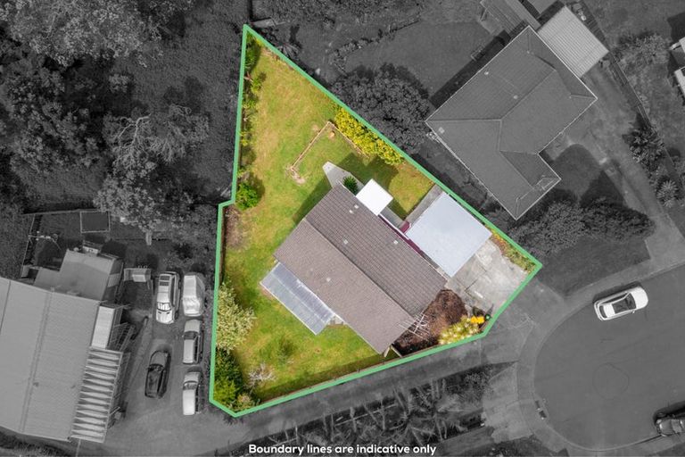 Photo of property in 7 Talmar Place, Massey, Auckland, 0614