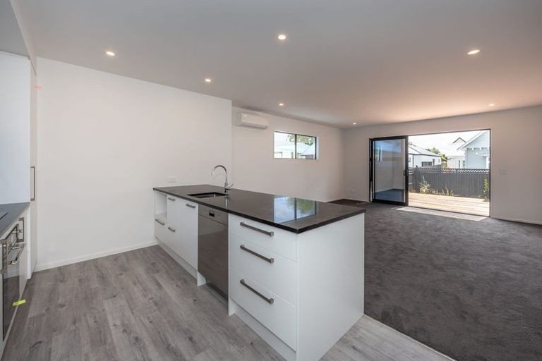 Photo of property in 257a Edgeware Road, Edgeware, Christchurch, 8013