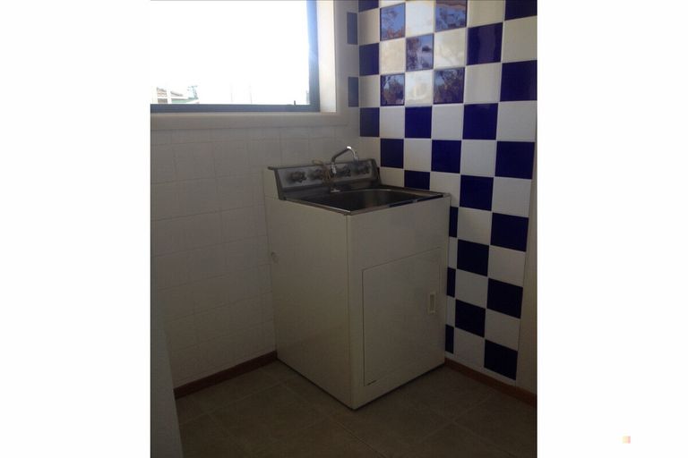 Photo of property in 9 Carlisle Street, Waimate, 7924