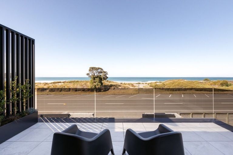 Photo of property in 124b Marine Parade, Mount Maunganui, 3116