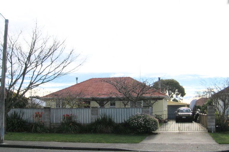Photo of property in 1114 Jellicoe Street, Mayfair, Hastings, 4122