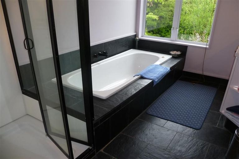 Photo of property in 9 Mulberry Lane, Wanaka, 9305