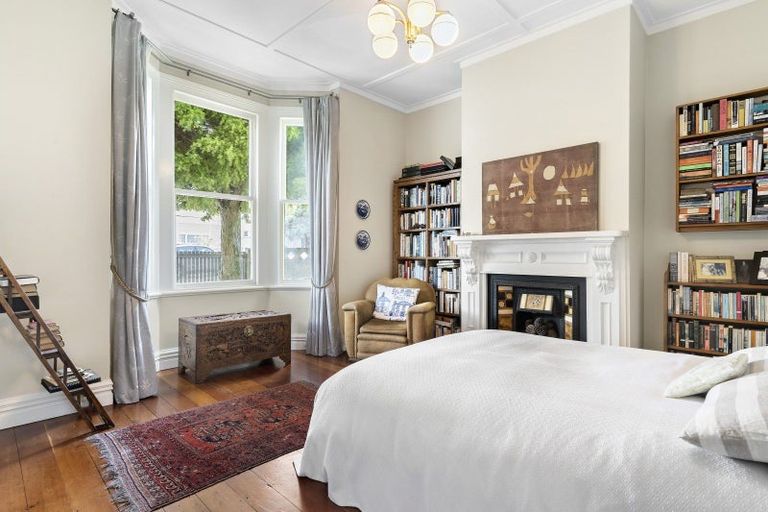 Photo of property in 100 Constable Street, Newtown, Wellington, 6021