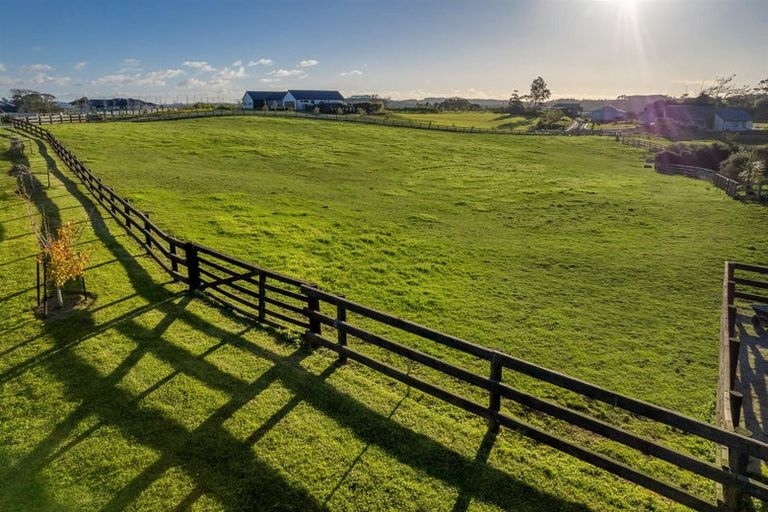 Photo of property in 20 Diamond Lane, Riverhead, Albany, 0793